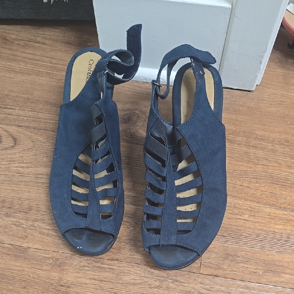 Women's Navy Sandals